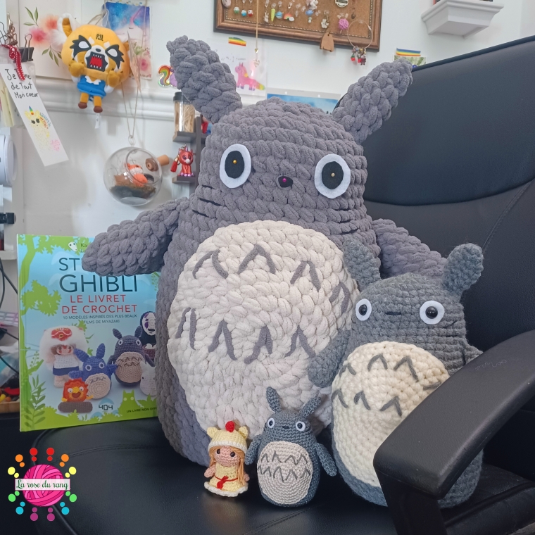 Totoro 1 pattern, 3 different yarns La rose du rang Livret de crochet Ghibli