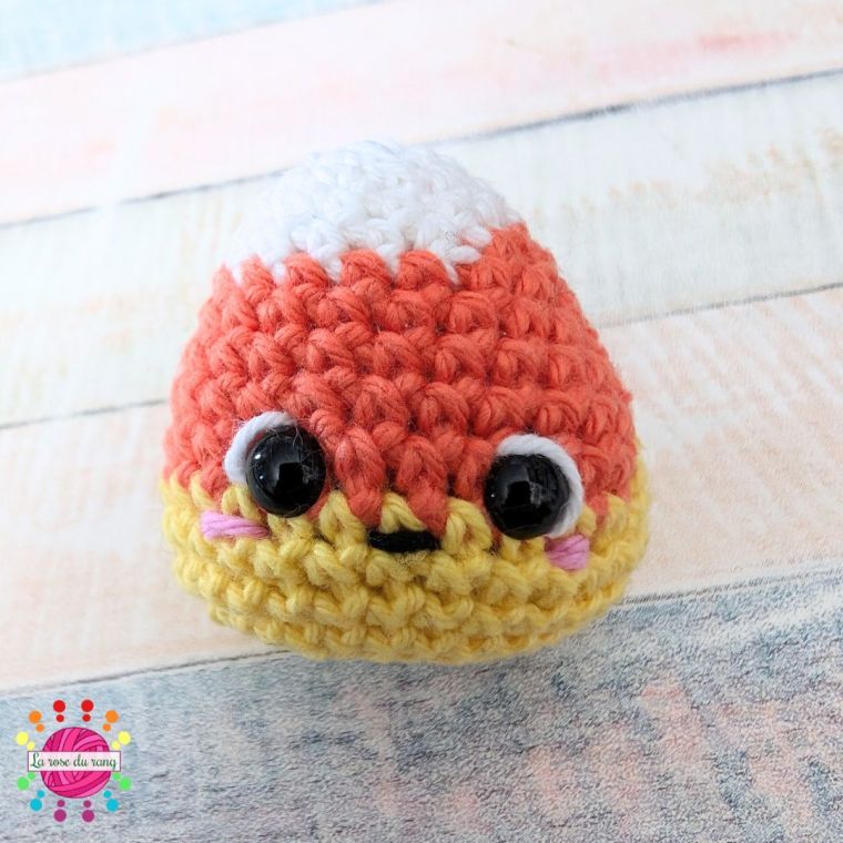 Tiny onigri amigurumi La rose du rang Halloween CAL